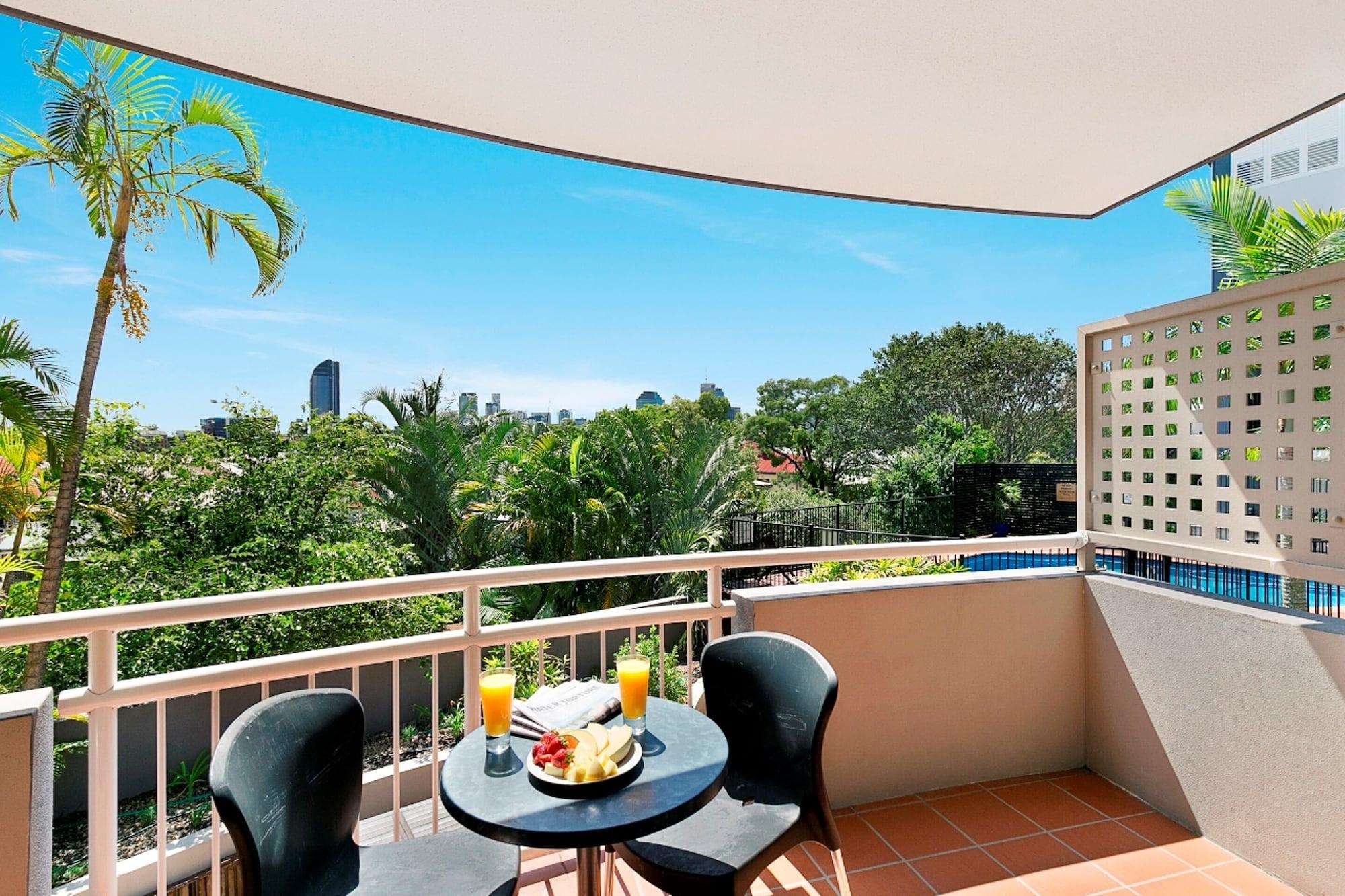 The Wellington Apartment Hotel Brisbane Exterior photo